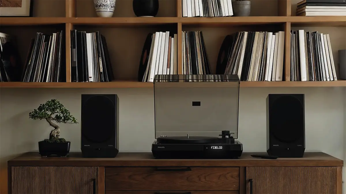 TAFT1/10 Fidelio Turntable & CD